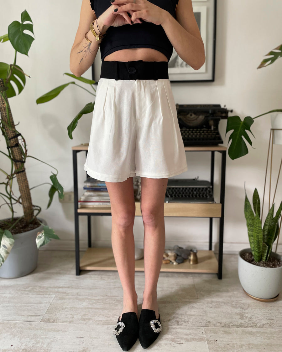 Short Estocolmo Blanco