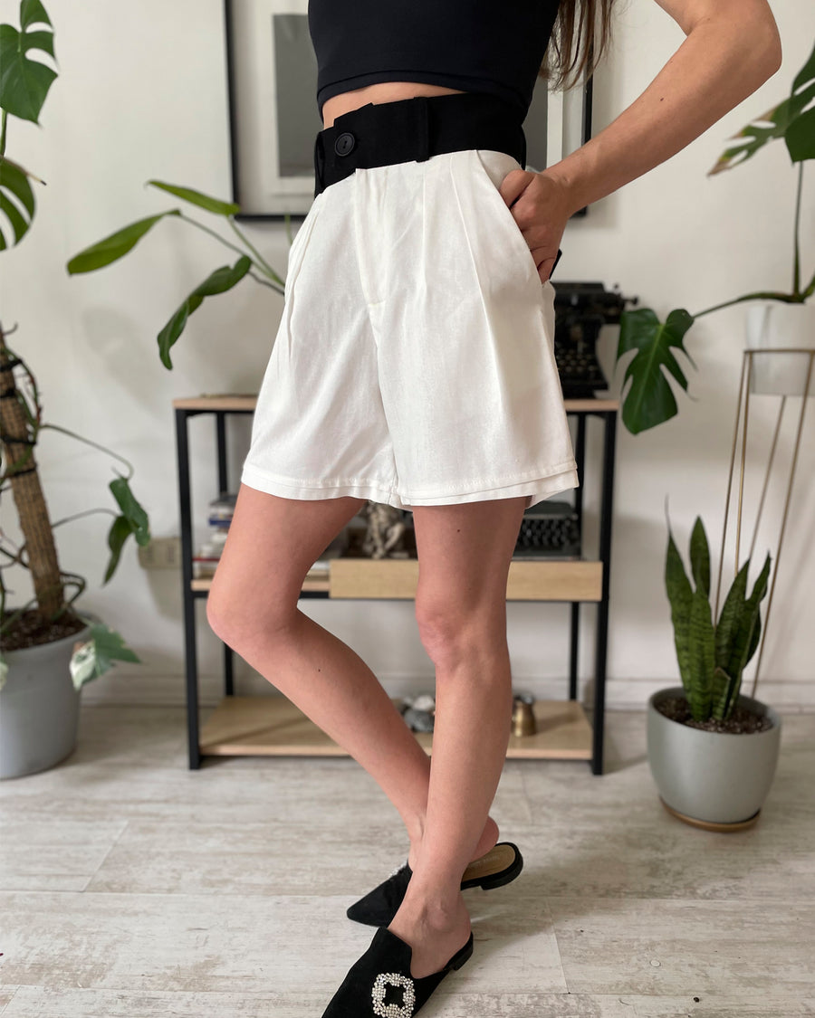 Short Estocolmo Blanco